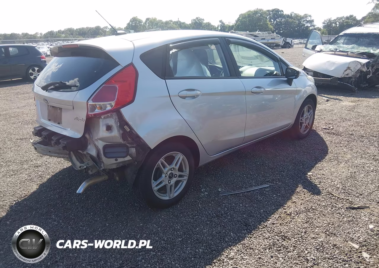 2019 Ford Fiesta Se VIN:3FADP4EJ2KM125867 - 4