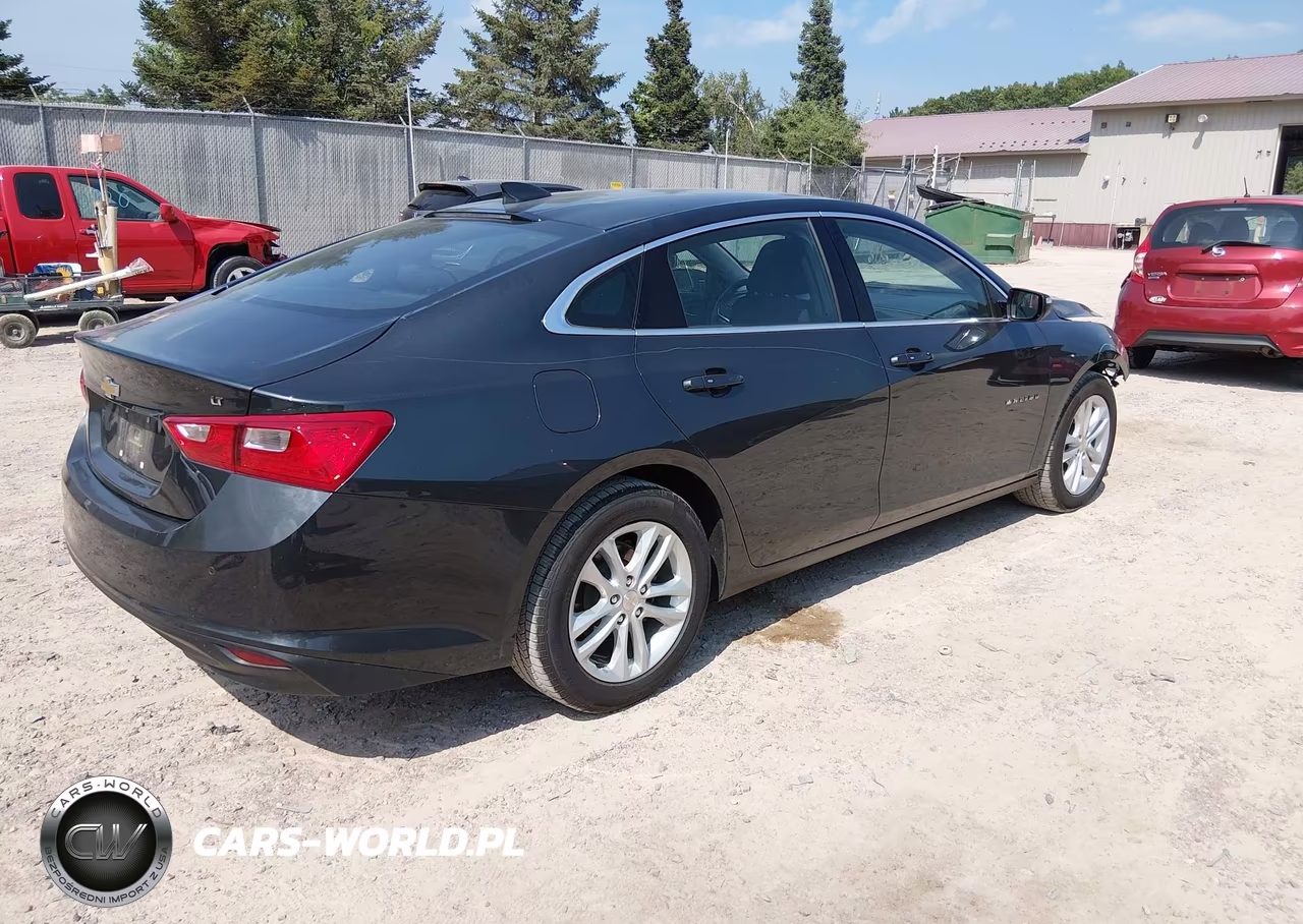 2018 Chevrolet Malibu Lt VIN:1G1ZD5ST2JF253943 - 4