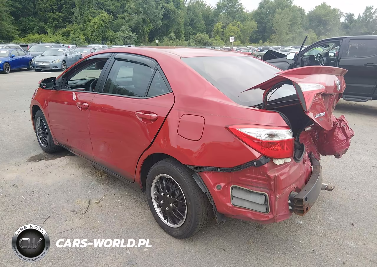 2015 Toyota Corolla S Plus VIN:2T1BURHE8FC336575 - 3