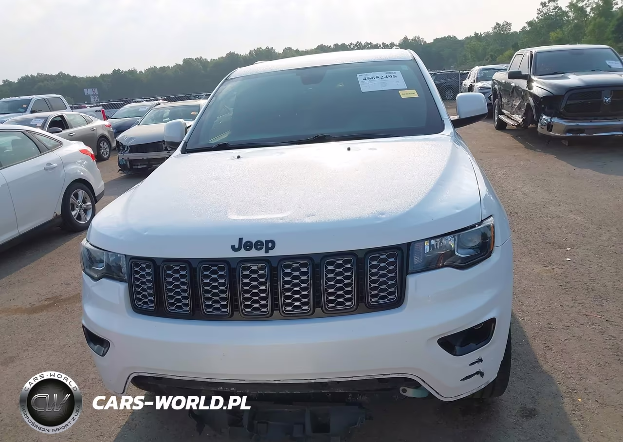 2020 Jeep Grand Cherokee Altitude 4X4 VIN:1C4RJFAG9LC267370 - 13
