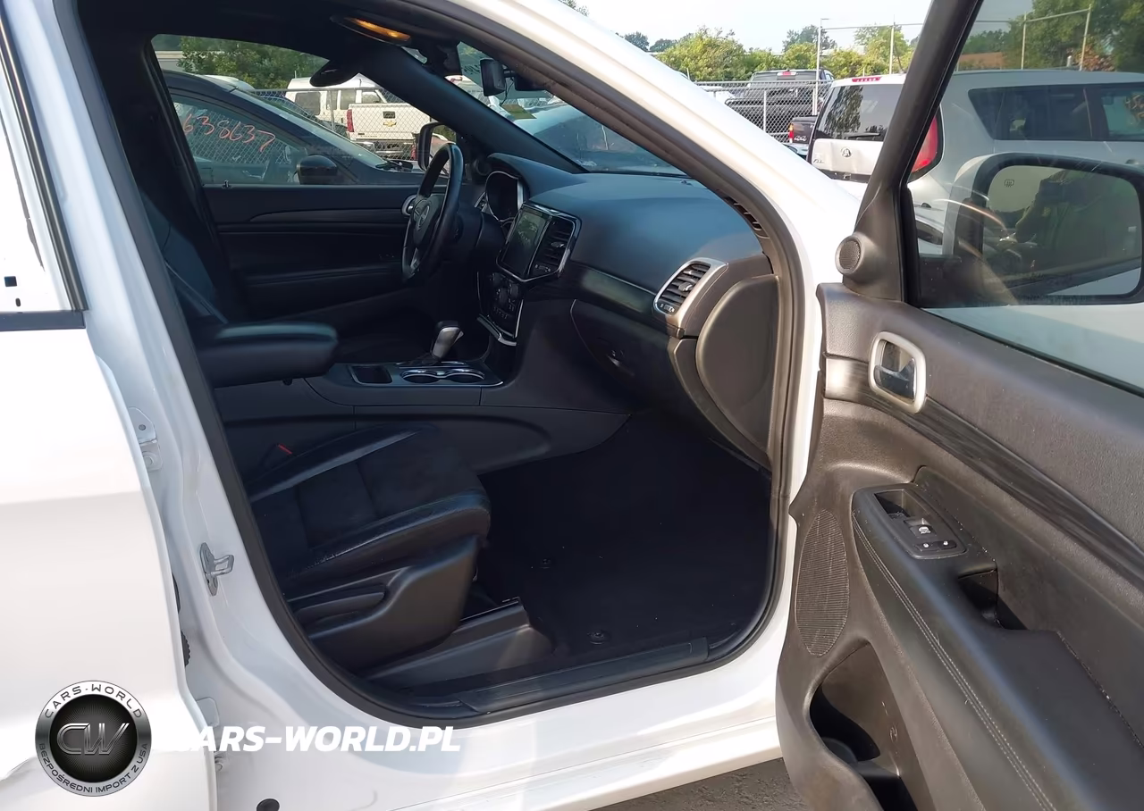 2020 Jeep Grand Cherokee Altitude 4X4 VIN:1C4RJFAG9LC267370 - 5