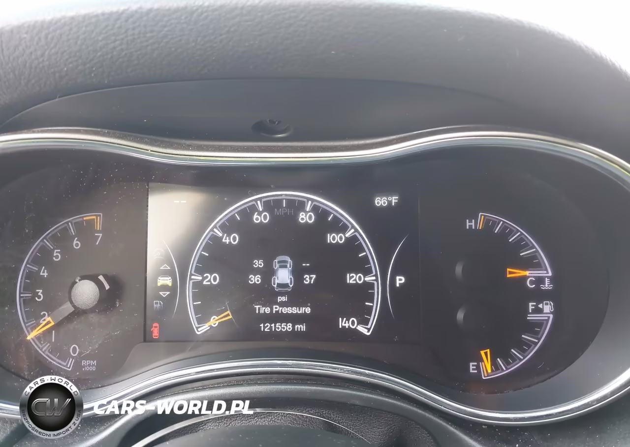 2020 Jeep Grand Cherokee Altitude 4X4 VIN:1C4RJFAG9LC267370 - 7