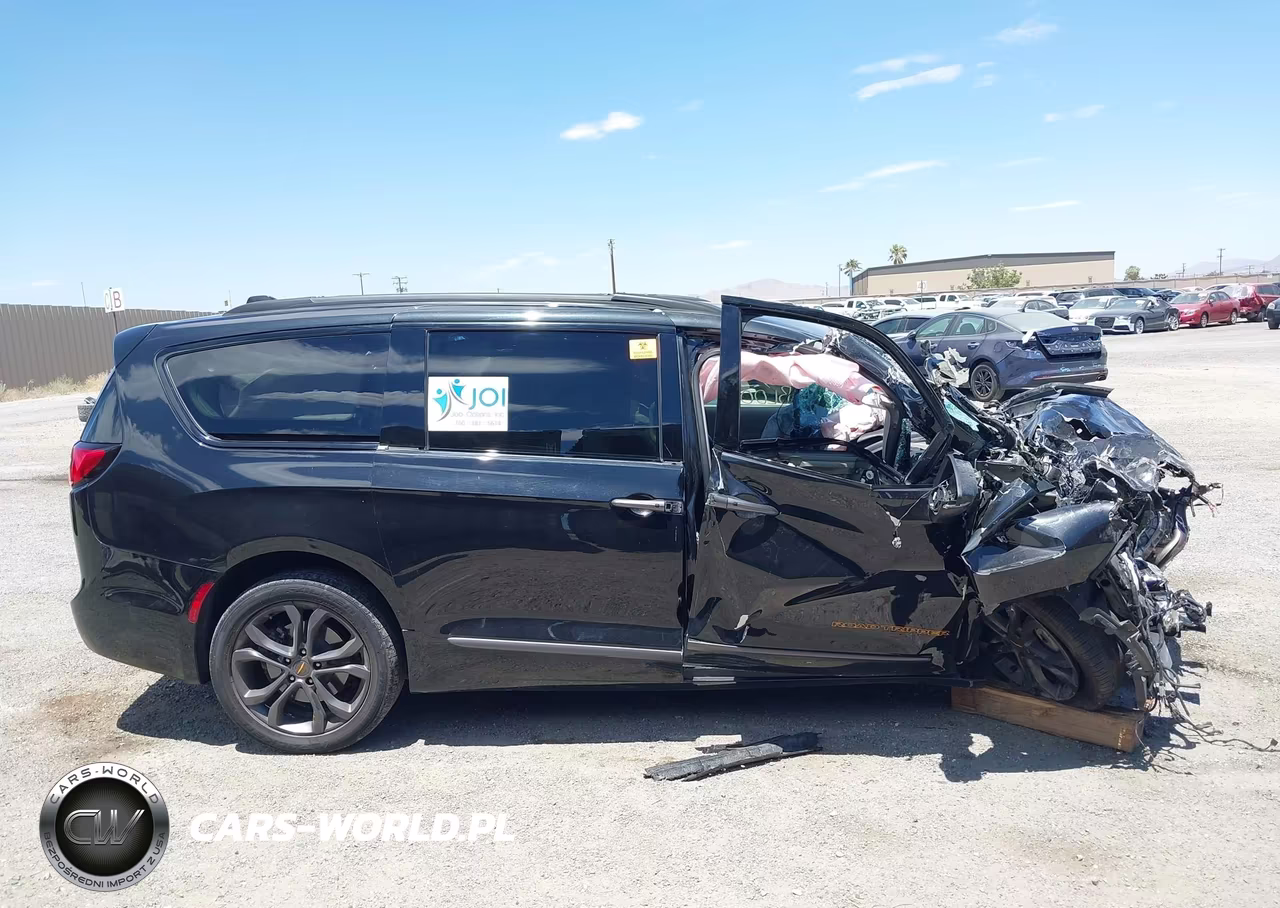 2023 Chrysler Pacifica Touring L Awd VIN:2C4RC3BG9PR585476 - 14