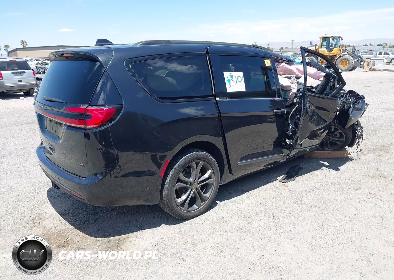 2023 Chrysler Pacifica Touring L Awd VIN:2C4RC3BG9PR585476 - 4