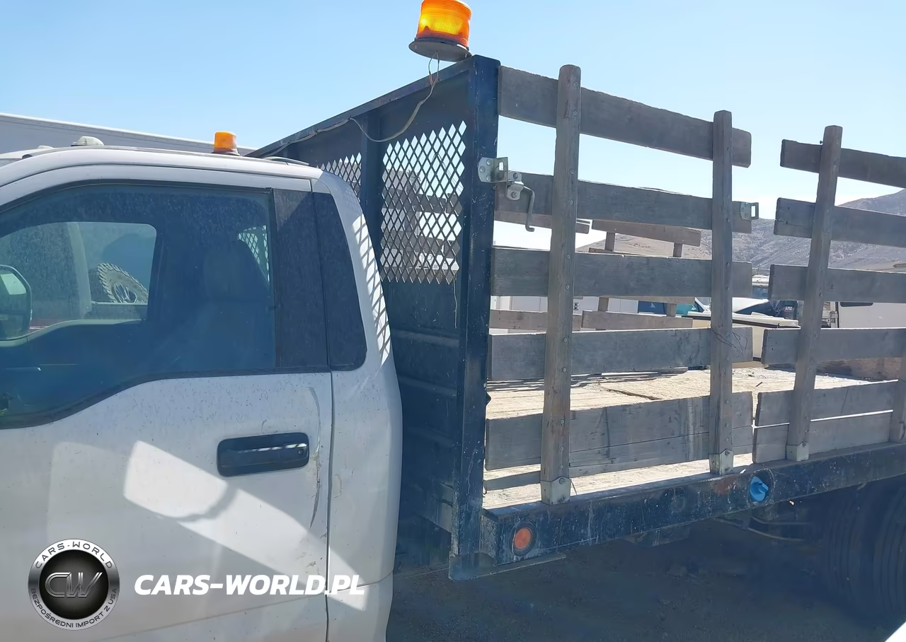 2020 Ford F-550 Chassis Xl VIN:1FDUF5GT7LDA03550 - 17