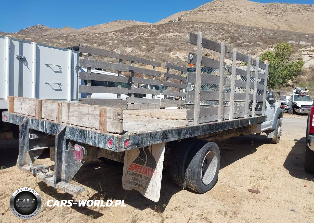 2020 Ford F-550 Chassis Xl VIN:1FDUF5GT7LDA03550 - 4