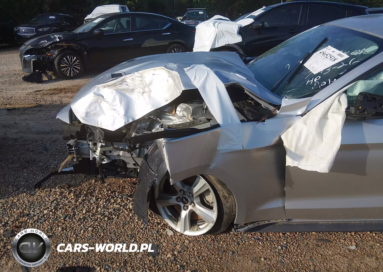 2019 Ford Mustang Ecoboost VIN:1FA6P8TH0K5180596 - 17