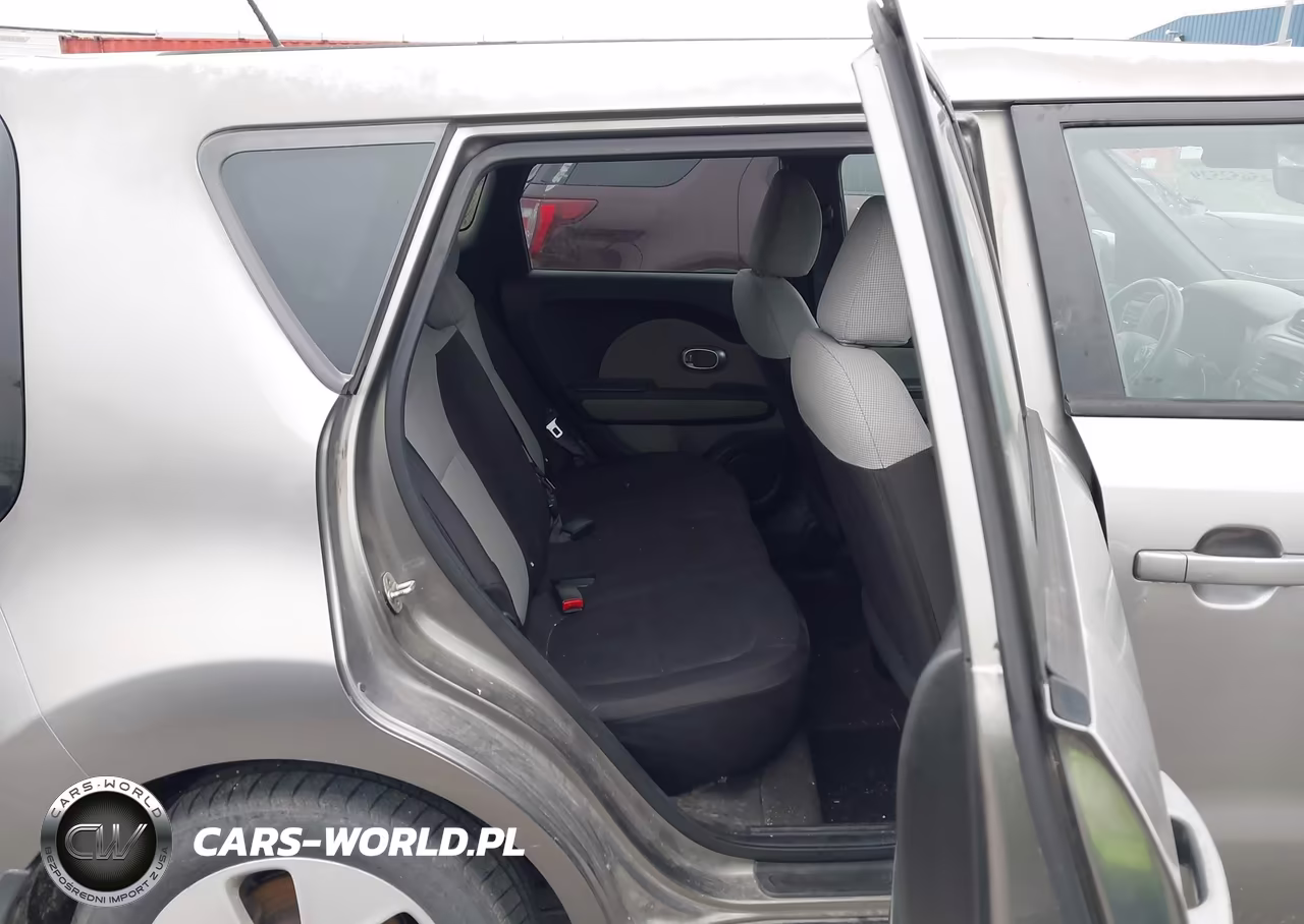 2015 Kia Soul VIN:KNDJN2A20F7133116 - 8