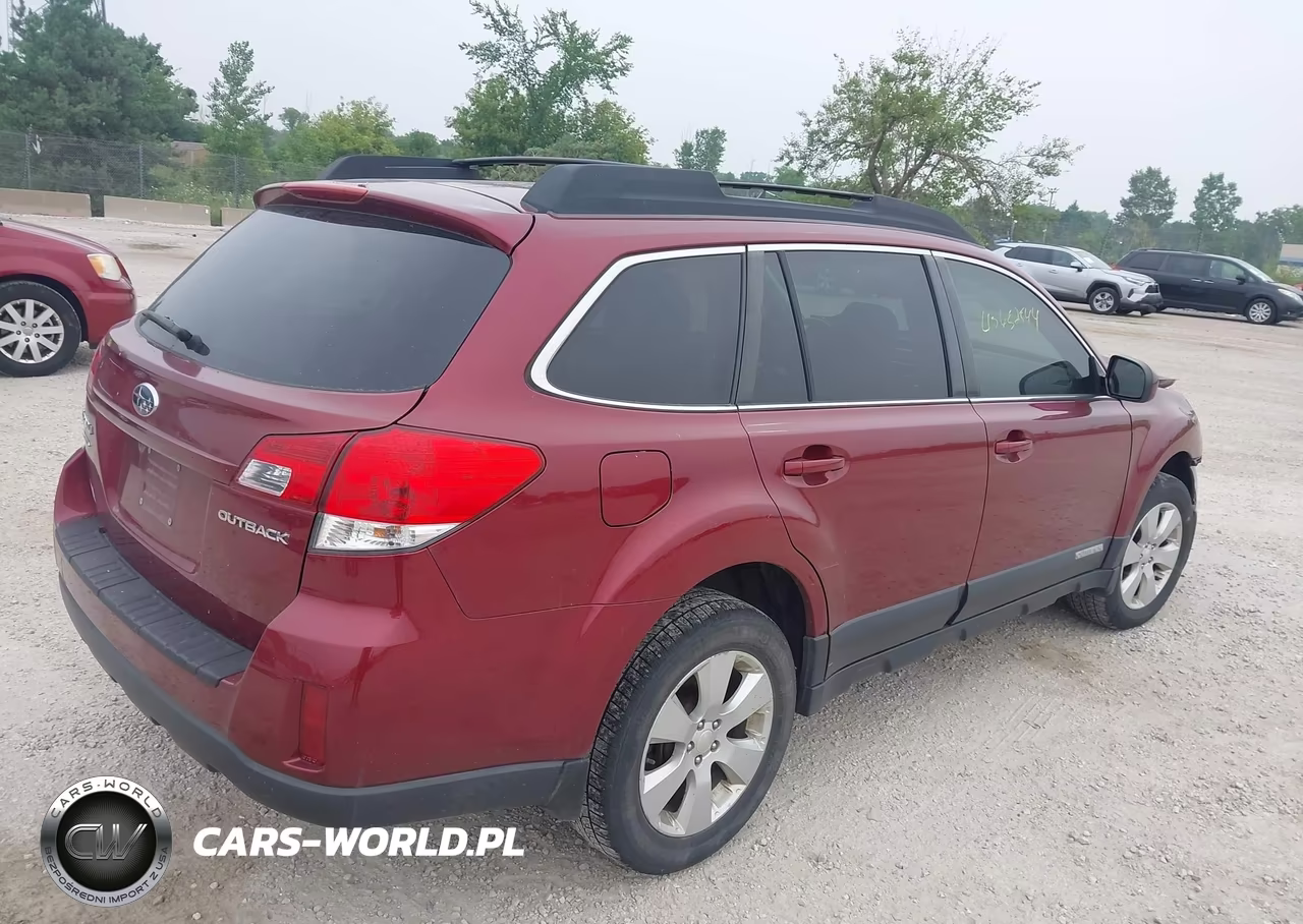 2011 Subaru Outback 2.5I Premium VIN:4S4BRCCC7B3336845 - 4