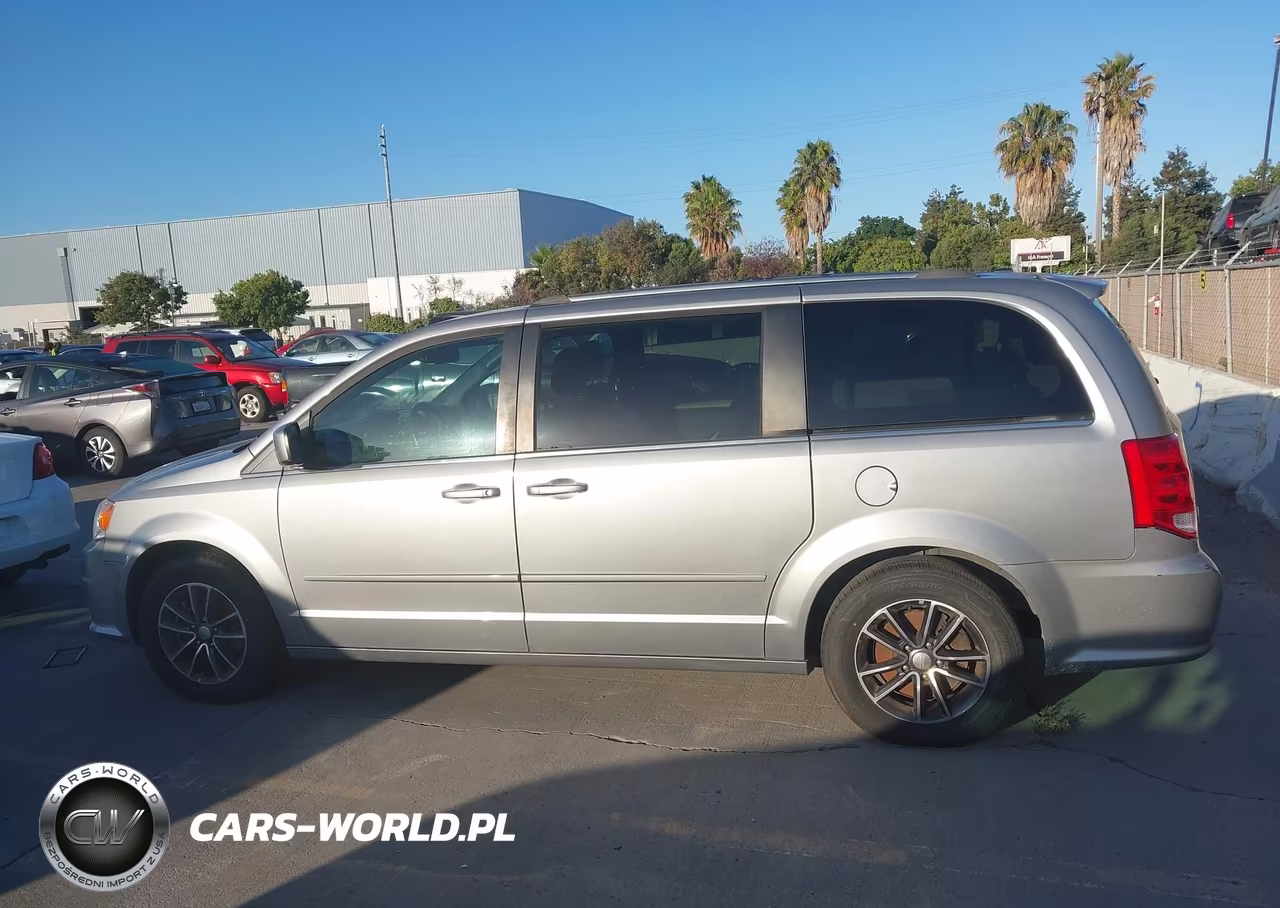 2017 Dodge Grand Caravan Sxt VIN:2C4RDGCGXHR861507 - 14