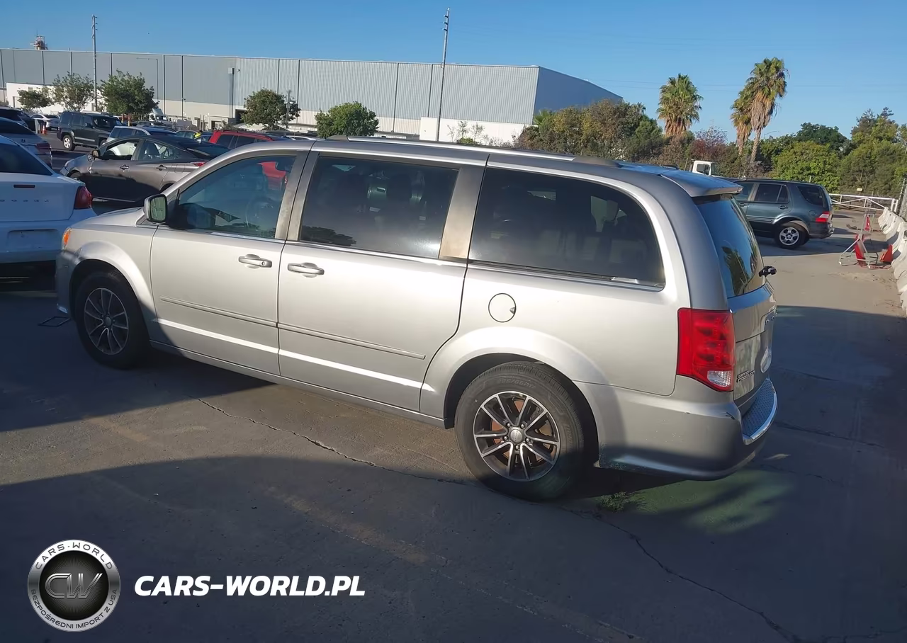 2017 Dodge Grand Caravan Sxt VIN:2C4RDGCGXHR861507 - 3