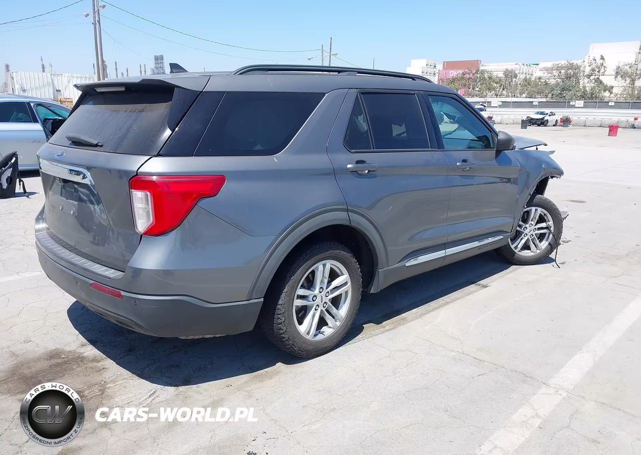 2021 Ford Explorer Xlt VIN:1FMSK7DH2MGA62715 - 4
