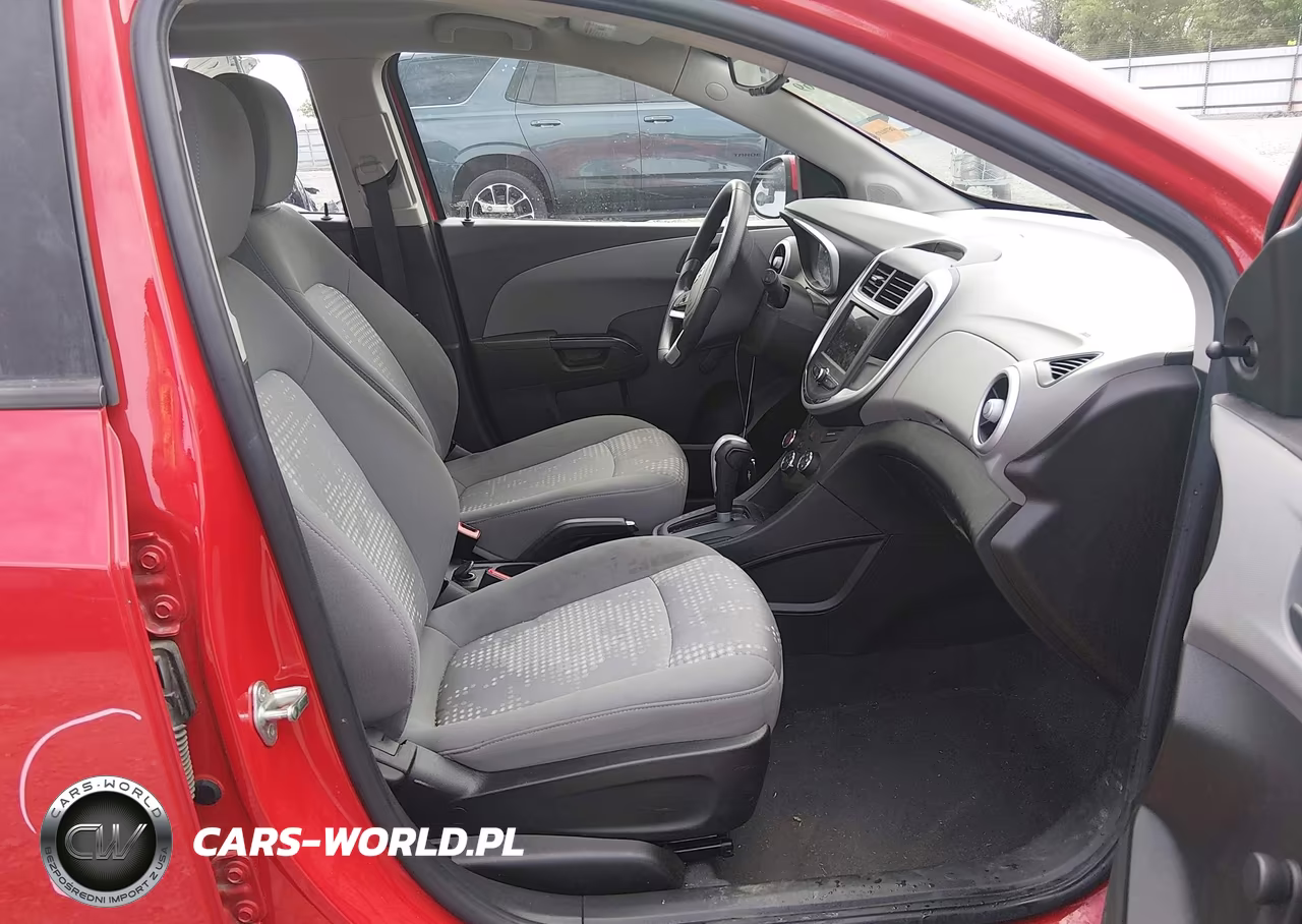 2020 Chevrolet Sonic Fwd 1Fl 5-Door VIN:1G1JG6SBXL4125143 - 5