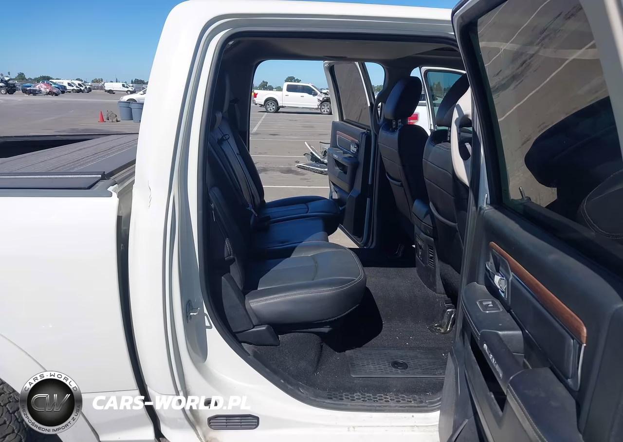 2018 Ram 1500 Laramie 4X4 5'7 Box VIN:1C6RR7NM6JS310202 - 8