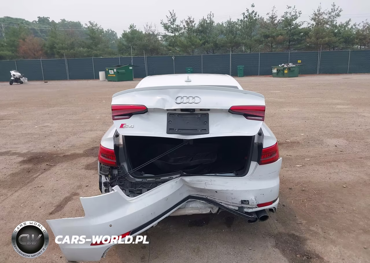 2018 Audi S4 3.0T Premium Plus VIN:WAUC4AF47JA003133 - 17