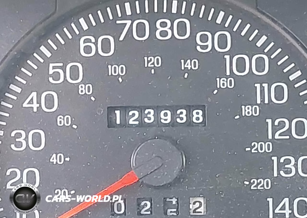 2005 Ford Crown Victoria Police VIN:2FAHP71W35X165890 - 15