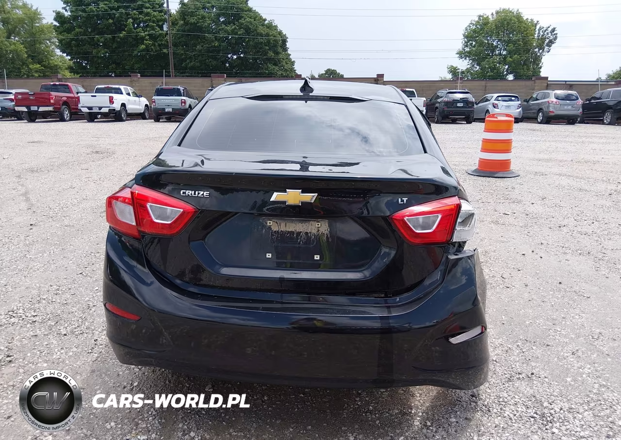2019 Chevrolet Cruze Lt VIN:1G1BE5SM2K7144479 - 16