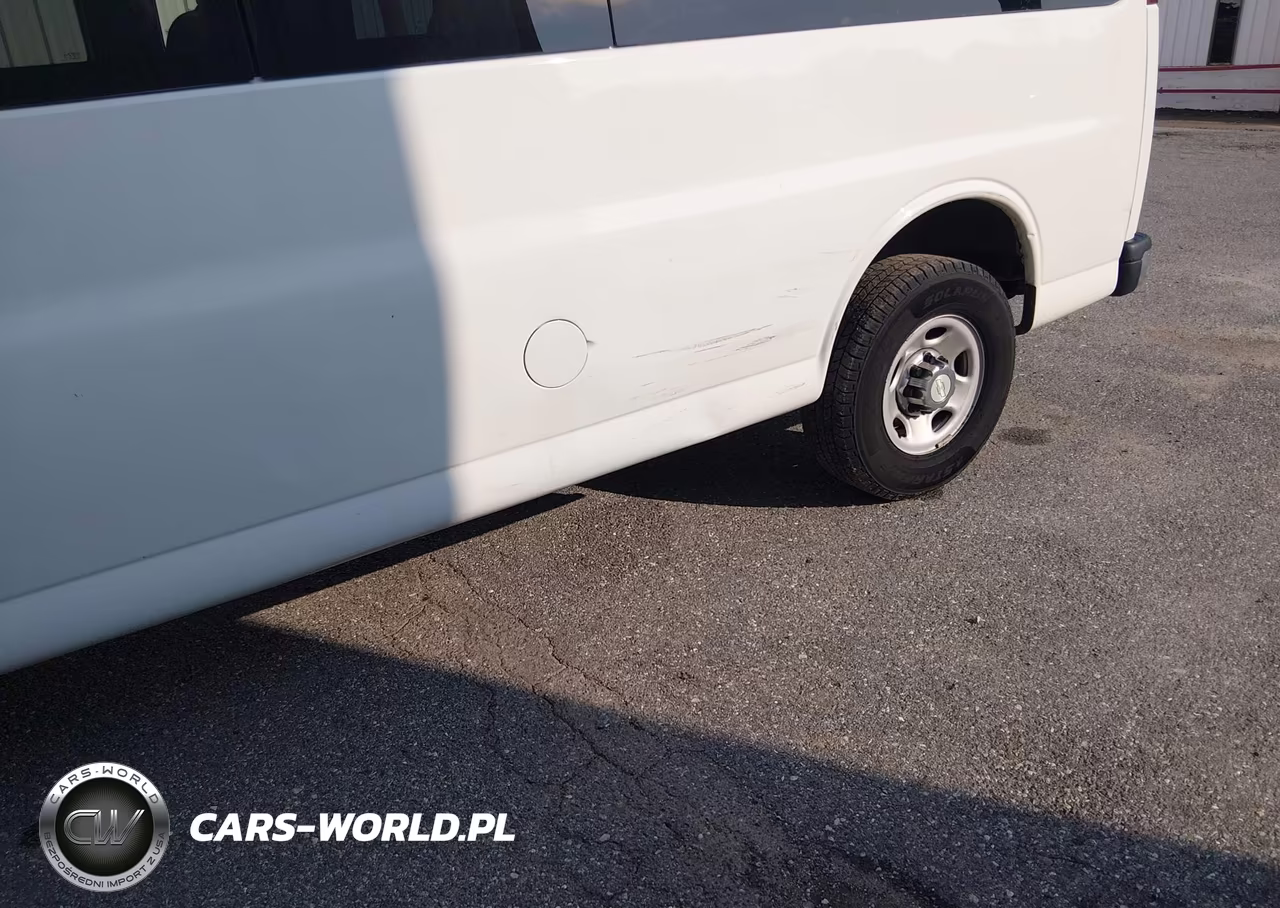 2017 Chevrolet Express 3500 Lt VIN:1GAZGPFG6H1269554 - 12