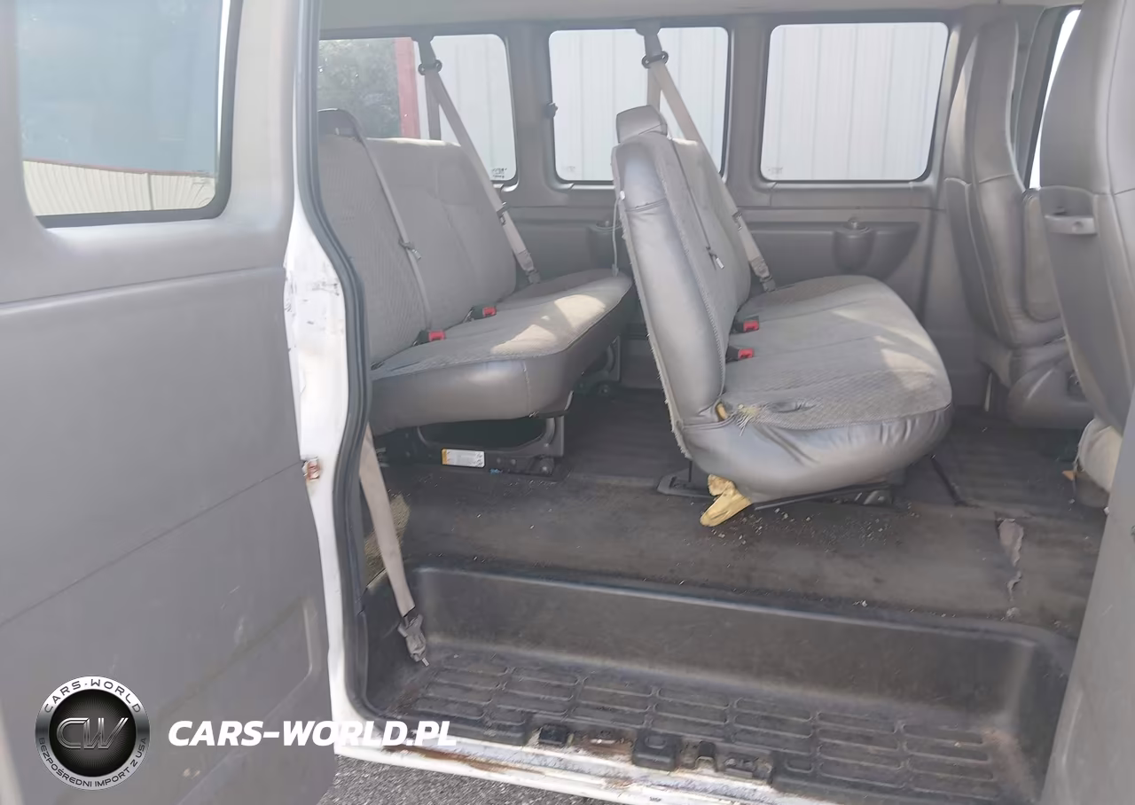 2017 Chevrolet Express 3500 Lt VIN:1GAZGPFG6H1269554 - 8