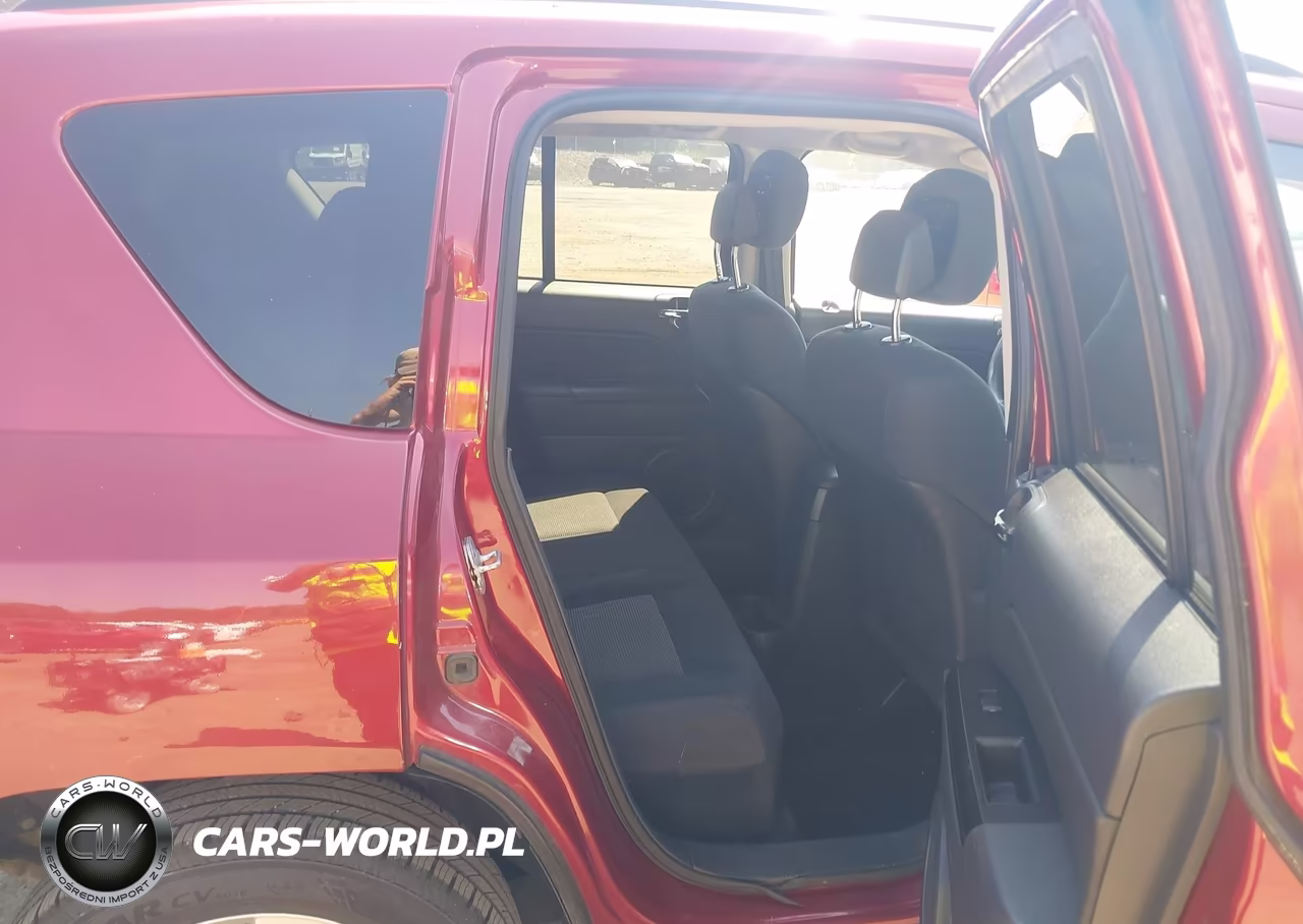 2012 Jeep Compass Sport VIN:1C4NJDBB2CD587839 - 8