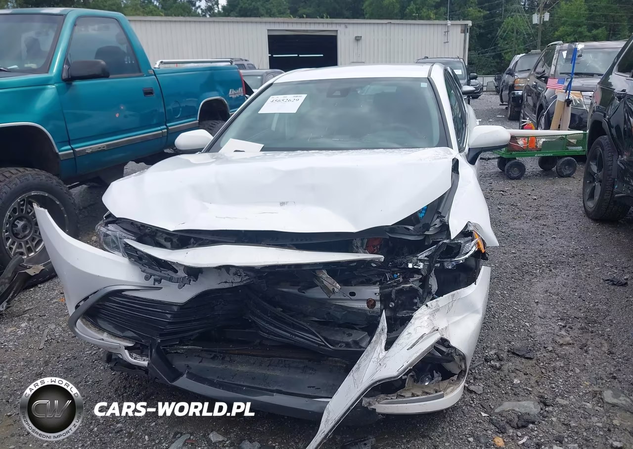 2021 Toyota Camry Le VIN:4T1C11AK4MU541563 - 11