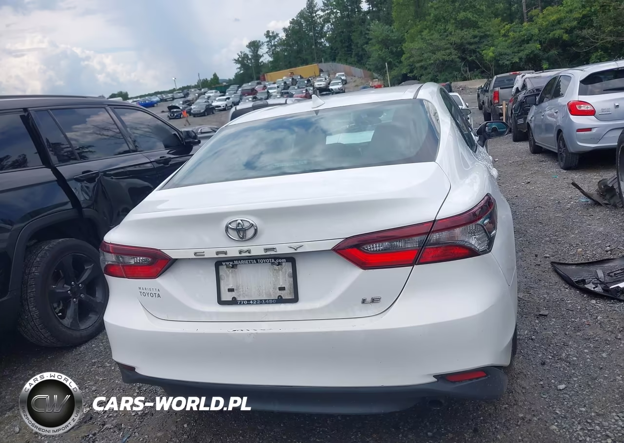 2021 Toyota Camry Le VIN:4T1C11AK4MU541563 - 15
