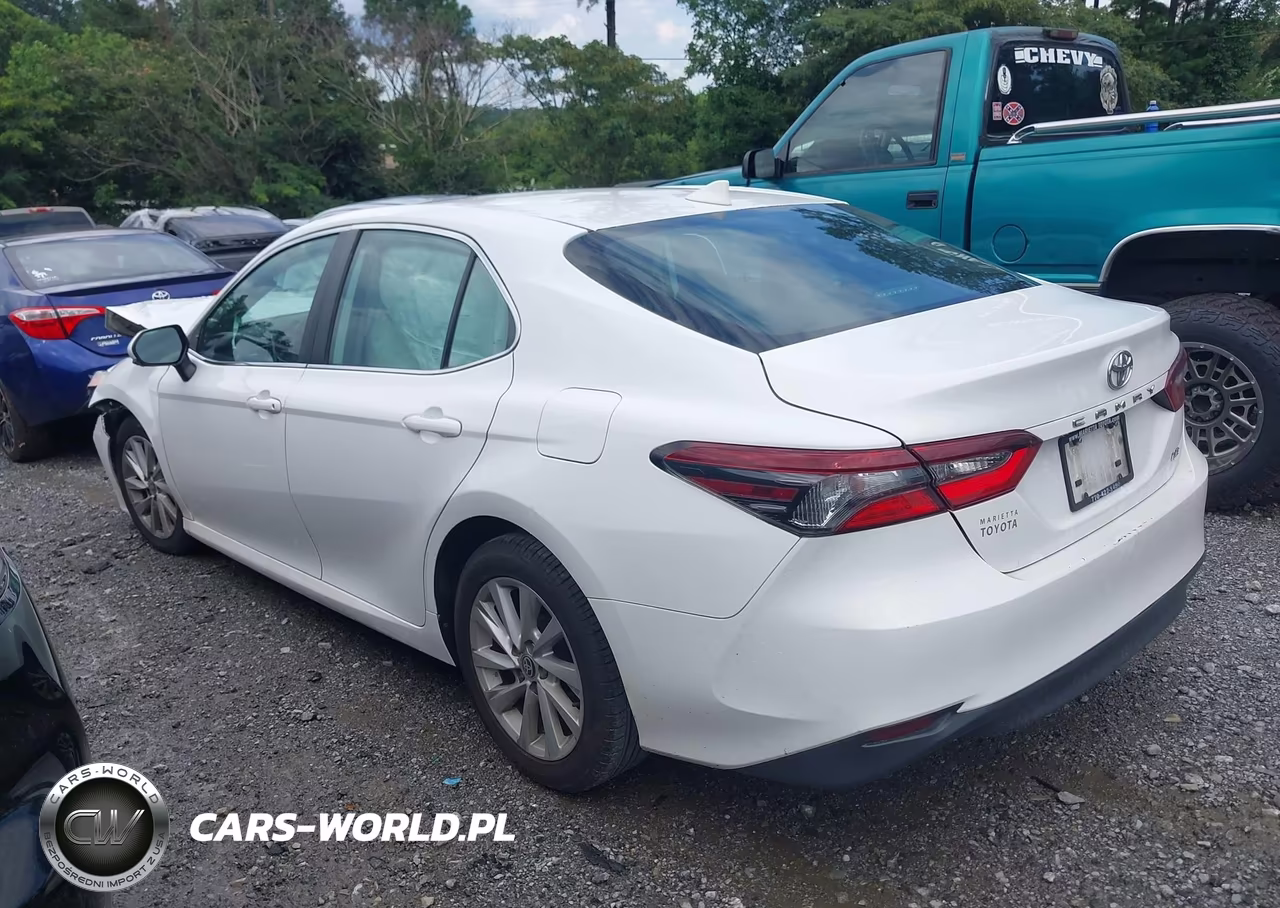 2021 Toyota Camry Le VIN:4T1C11AK4MU541563 - 3