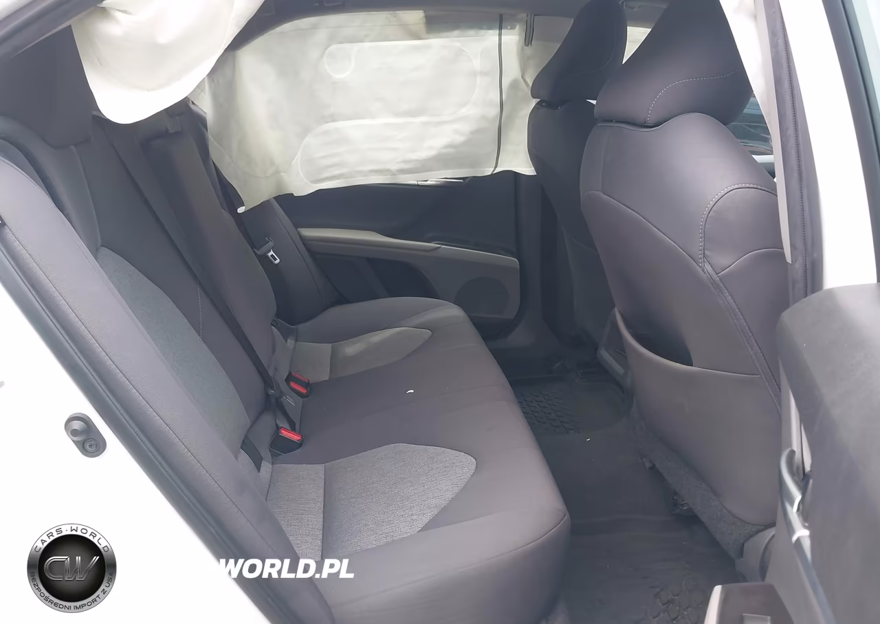 2021 Toyota Camry Le VIN:4T1C11AK4MU541563 - 8