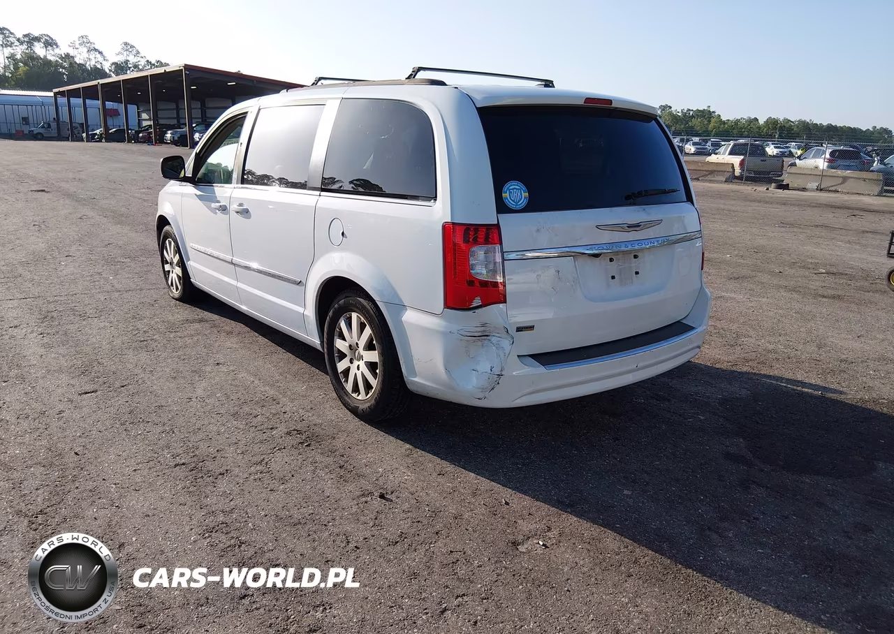 2016 Chrysler Town & Country Touring VIN:2C4RC1BGXGR206408 - 3