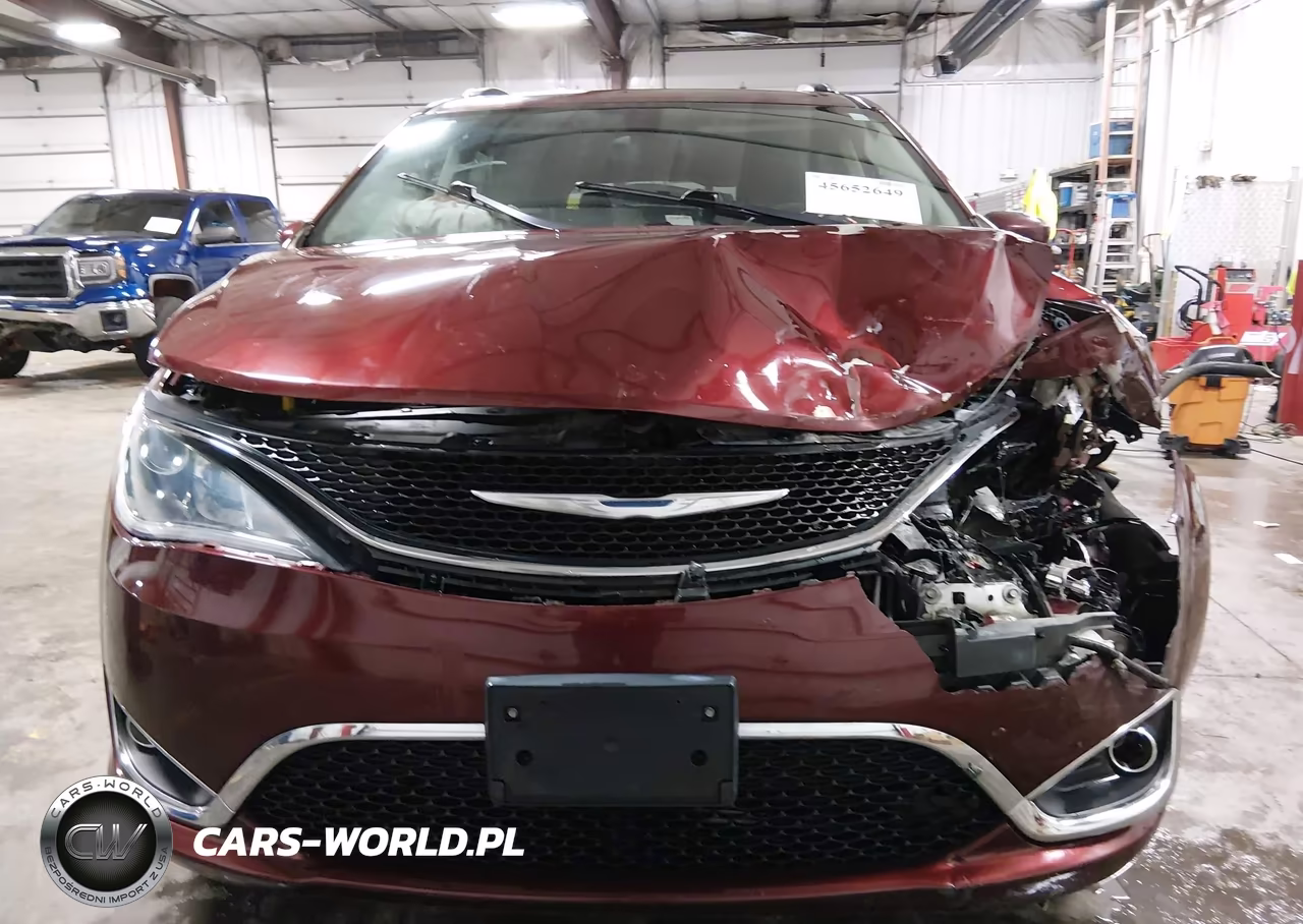 2018 Chrysler Pacifica Touring L VIN:2C4RC1BG2JR110070 - 13