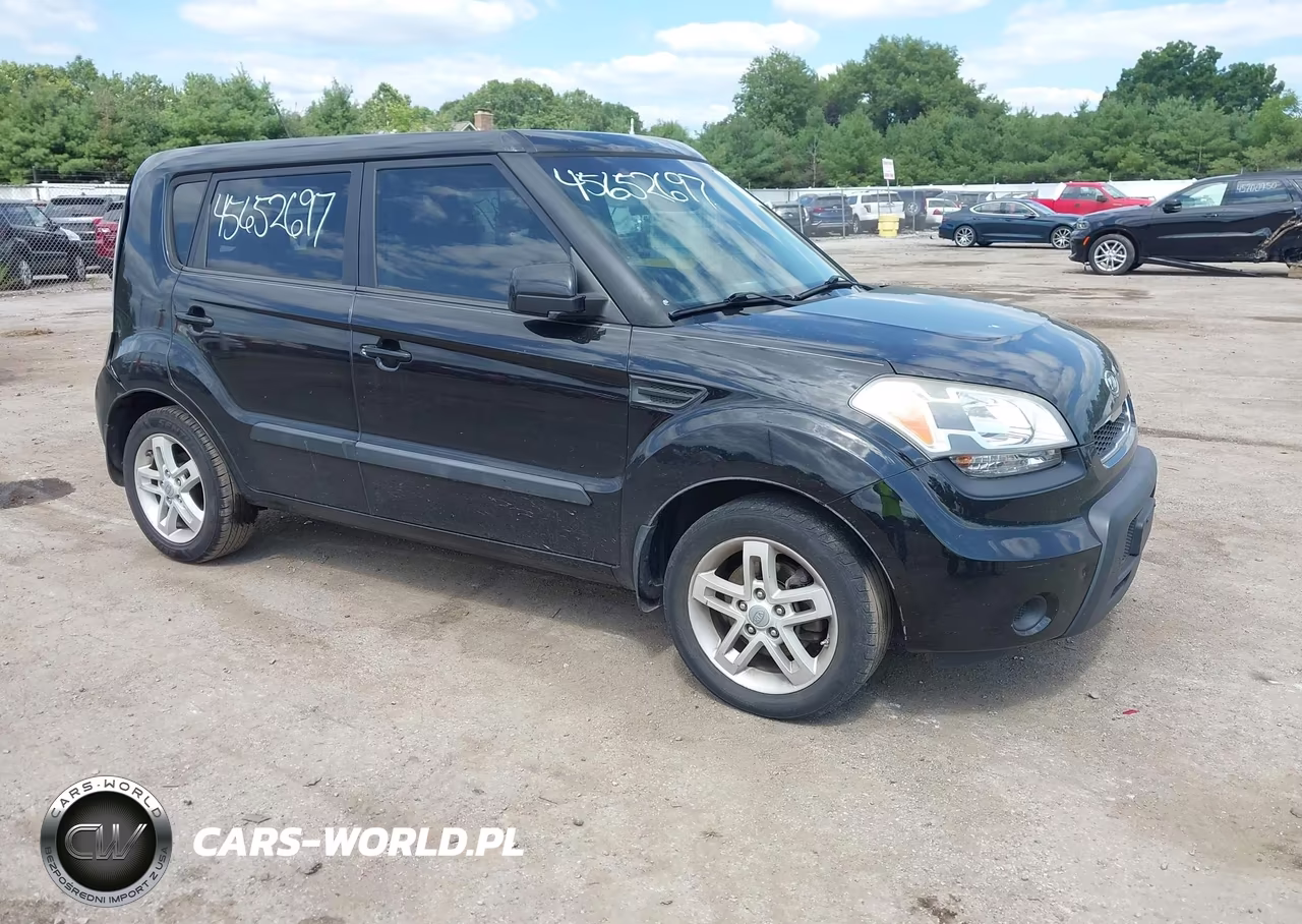 2011 Kia Soul +