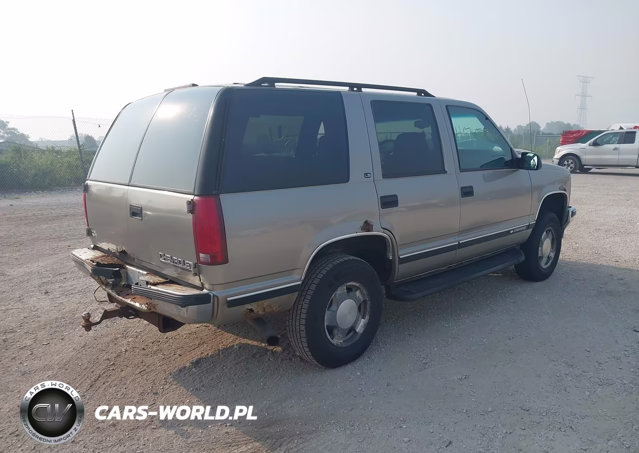 1999 Chevrolet Tahoe Ls VIN:1GNEK13R9XJ572728 - 4