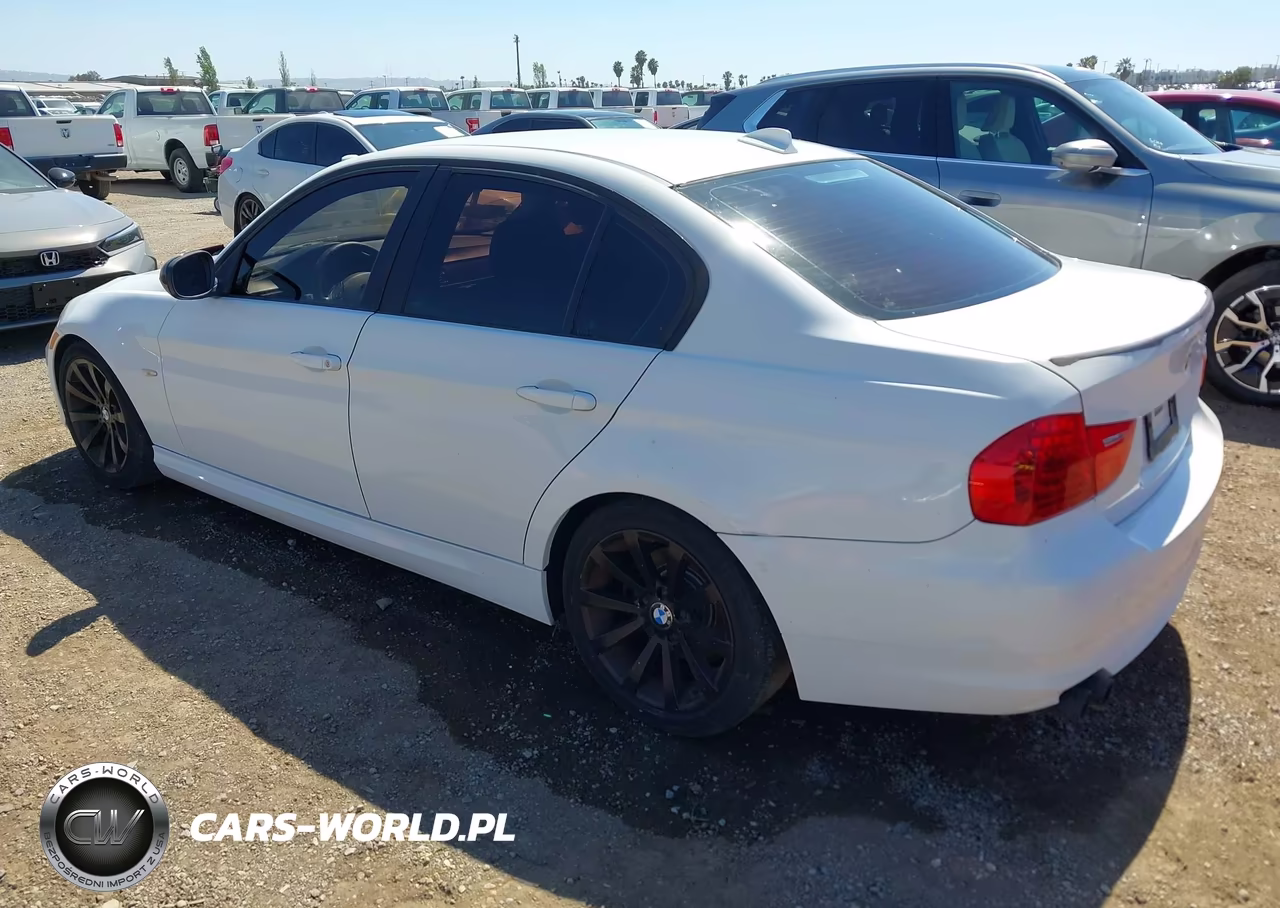 2011 BMW 328I VIN:WBAPH5G52BNM83810 - 3