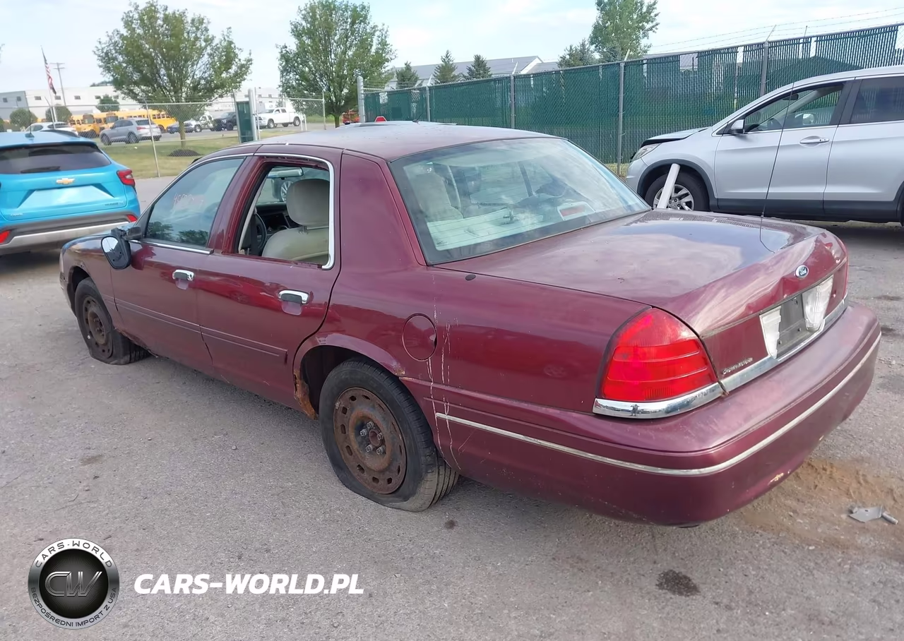 2005 Ford Crown Victoria Police VIN:2FAFP71W95X107872 - 3