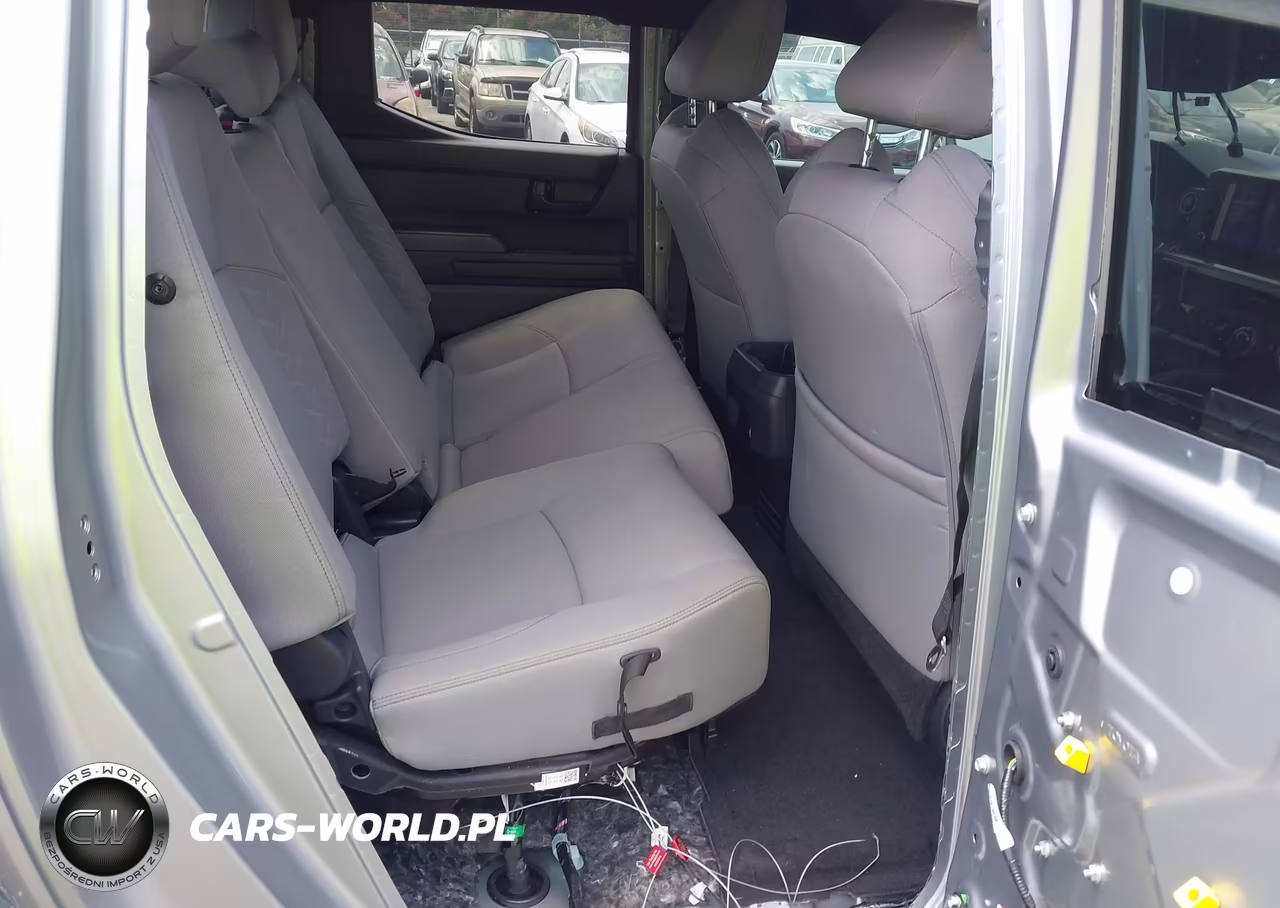 2025 Toyota Tacoma Sr5 VIN:3TMLB5JN9SM111984 - 8