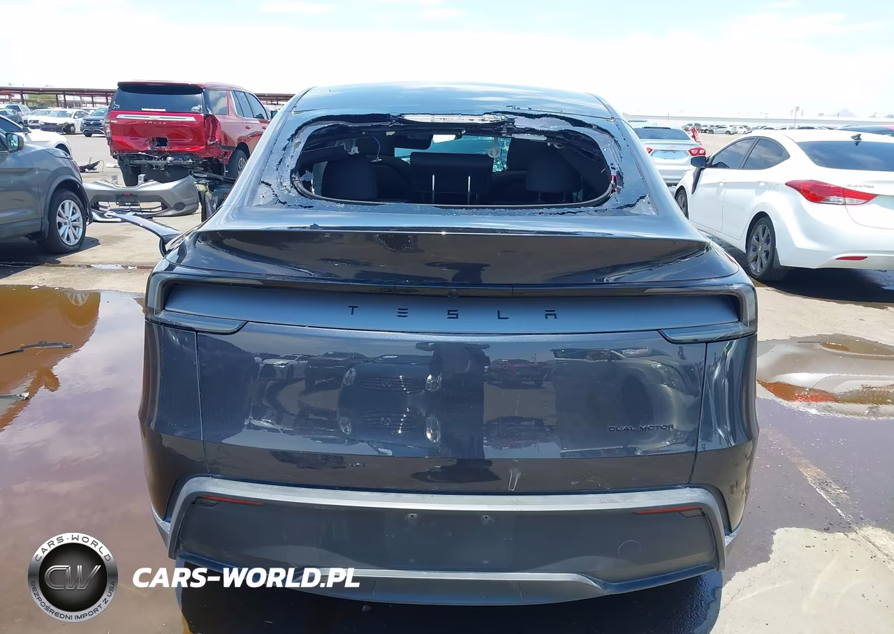 2026 Tesla Model Y All-Wheel Drive-Long Range Launch Series-Premium All-Wheel Drive VIN:7SAYGDEE0TF577761 - 16