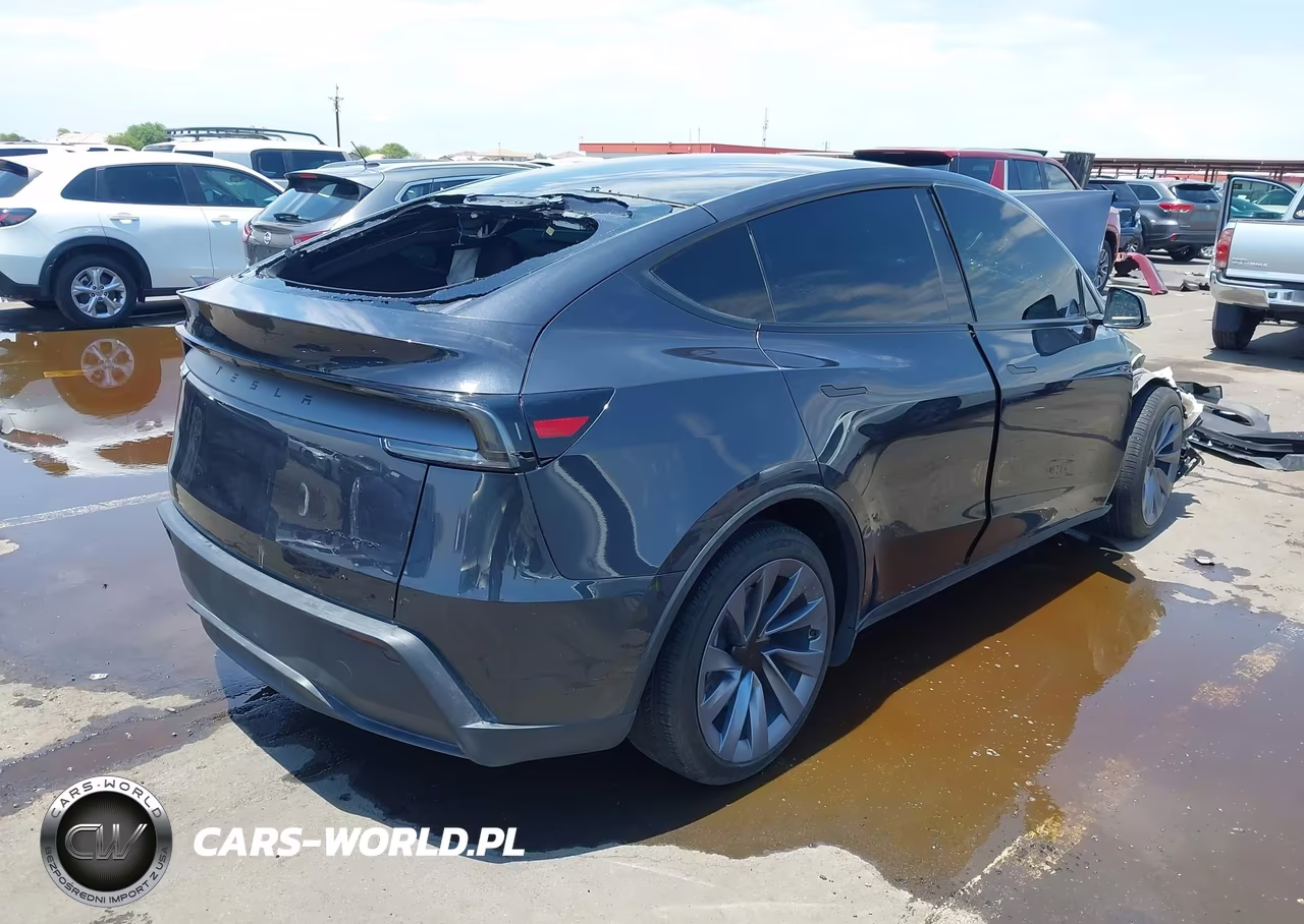 2026 Tesla Model Y All-Wheel Drive-Long Range Launch Series-Premium All-Wheel Drive VIN:7SAYGDEE0TF577761 - 4