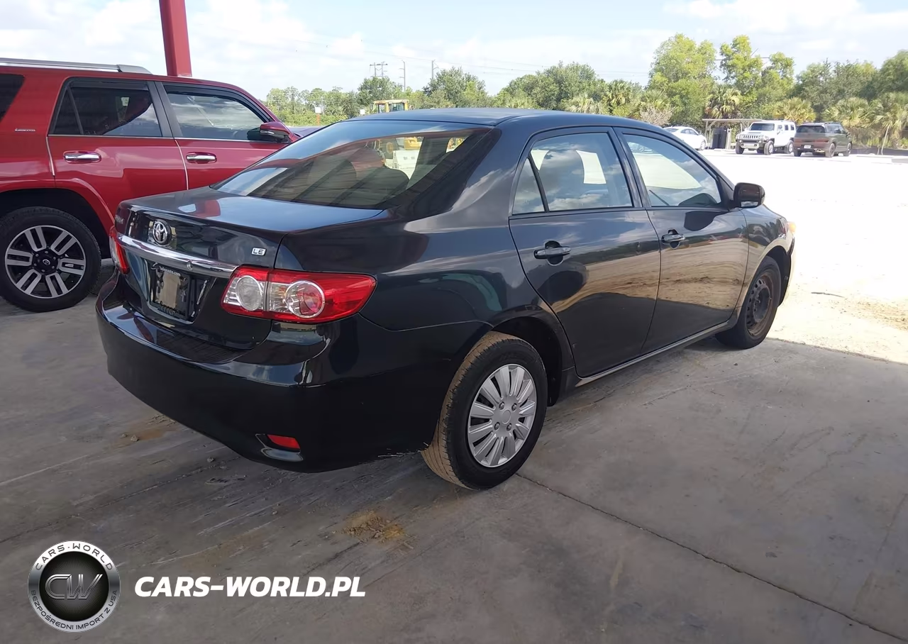 2011 Toyota Corolla Le VIN:JTDBU4EE8BJ092271 - 4