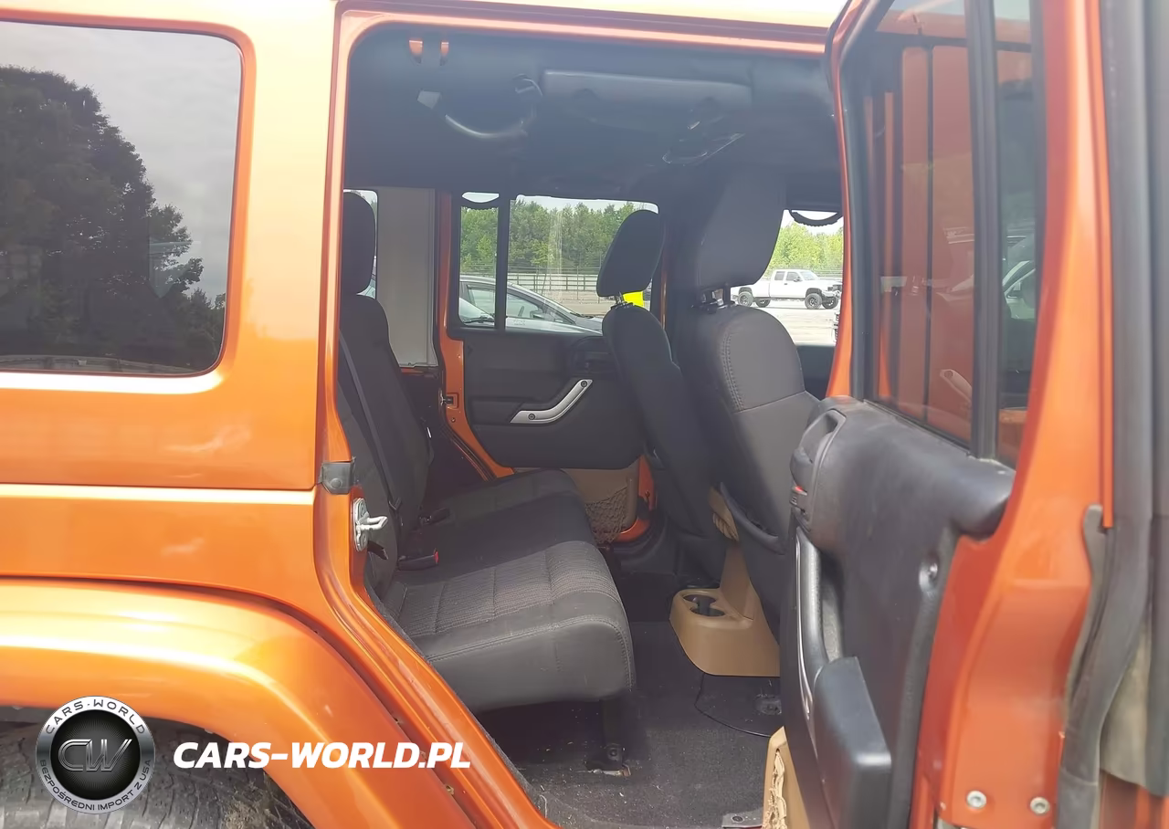 2011 Jeep Wrangler Unlimited Sahara VIN:1J4BA5H12BL528537 - 8