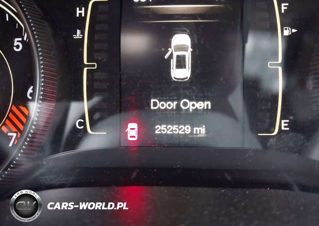 2014 Jeep Cherokee Latitude VIN:1C4PJMCB5EW141294 - 7