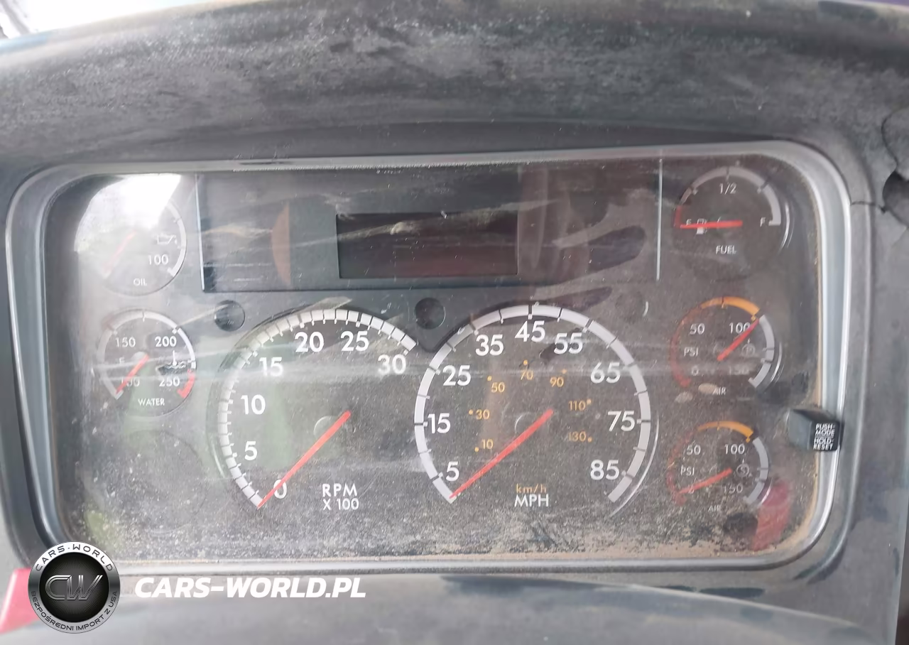 2005 Freightliner M2 106 Medium Duty VIN:1FVACWDC25DV05965 - 5