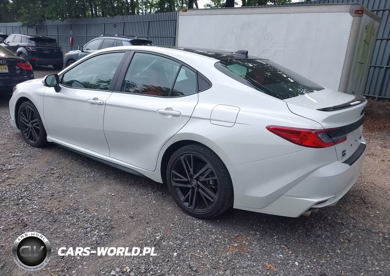 2025 Toyota Camry Xse VIN:4T1DBADK5SU521364 - 3