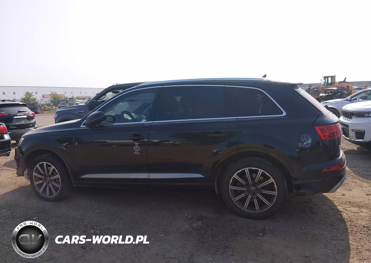 2017 Audi Q7 3.0T Premium VIN:WA1LAAF74HD033165 - 13