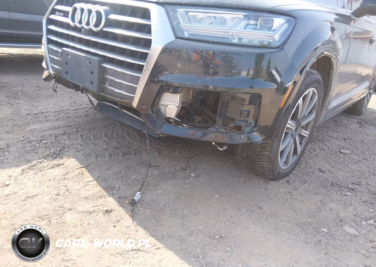 2017 Audi Q7 3.0T Premium VIN:WA1LAAF74HD033165 - 6