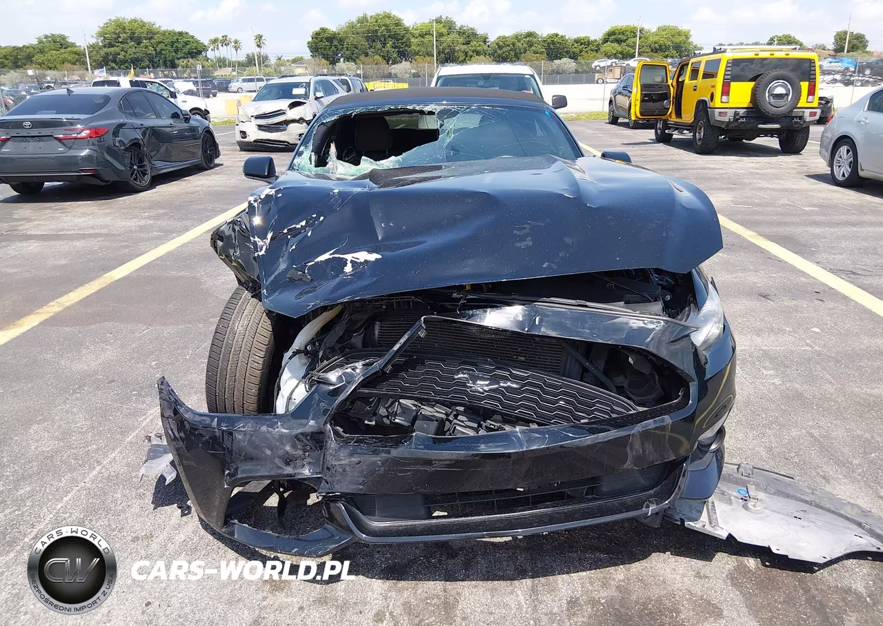 2017 Ford Mustang V6 VIN:1FATP8EM8H5264106 - 12