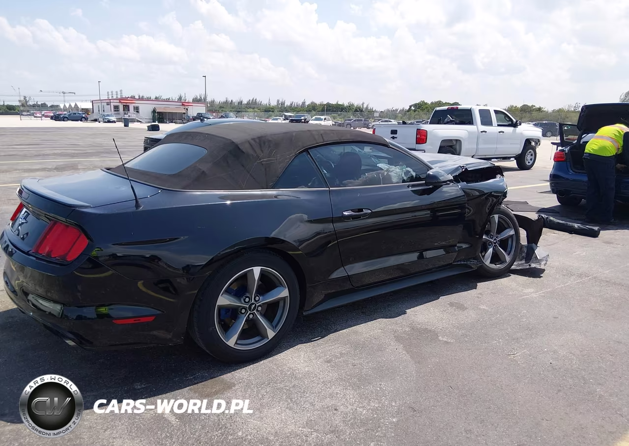 2017 Ford Mustang V6 VIN:1FATP8EM8H5264106 - 4