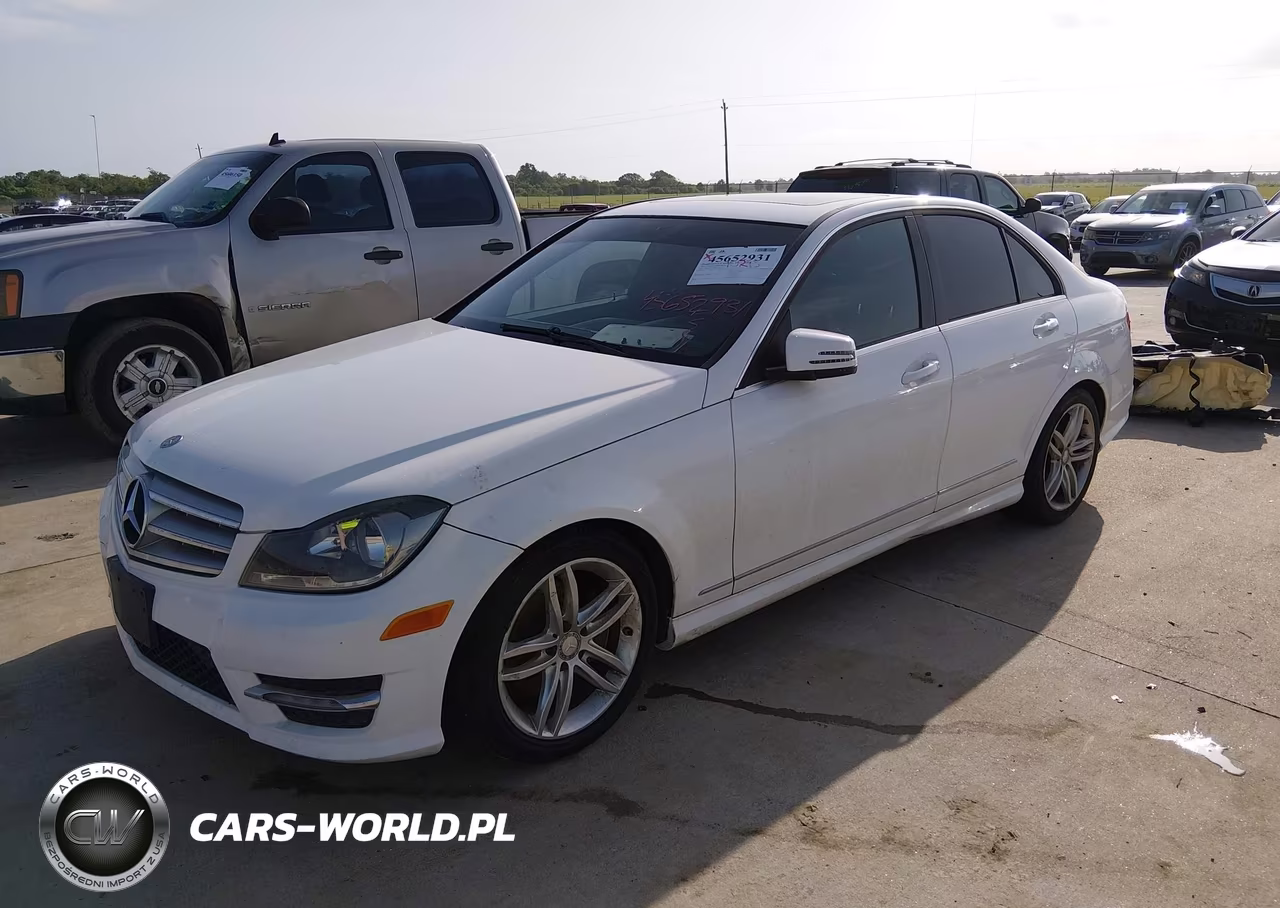 2013 Mercedes-Benz C 250 Sport VIN:WDDGF4HB9DR250077 - 2