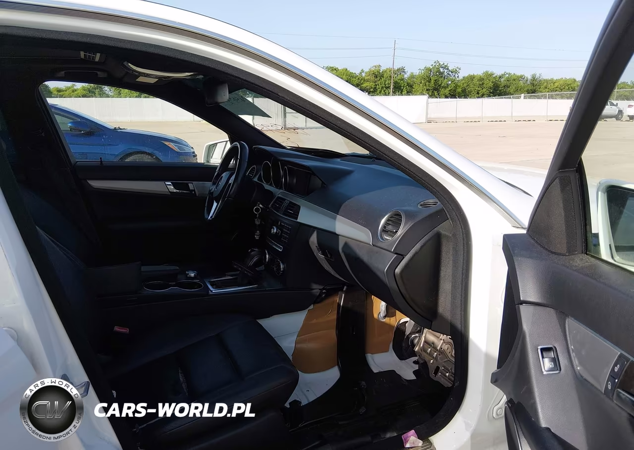 2013 Mercedes-Benz C 250 Sport VIN:WDDGF4HB9DR250077 - 5