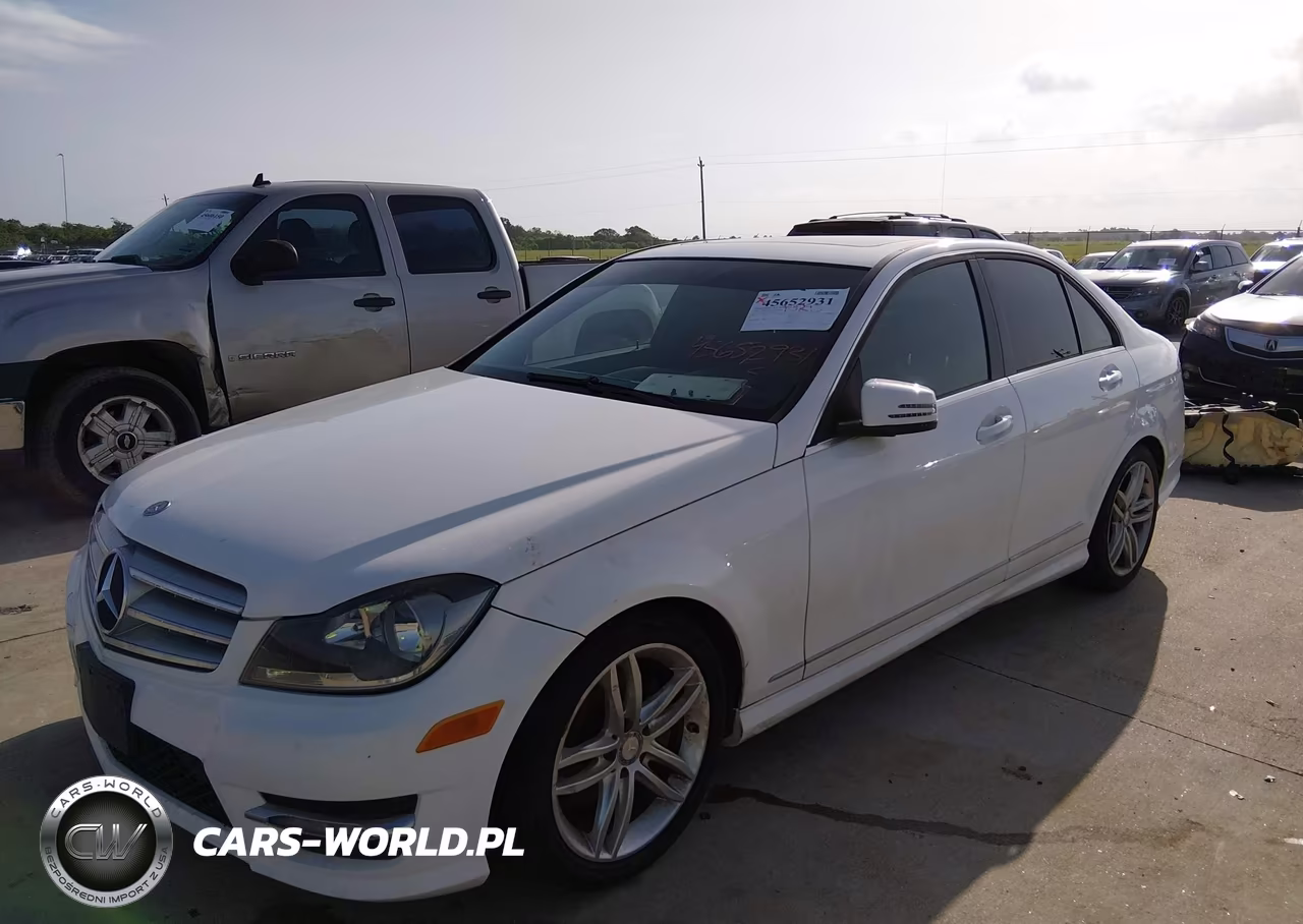 2013 Mercedes-Benz C 250 Sport VIN:WDDGF4HB9DR250077 - 6