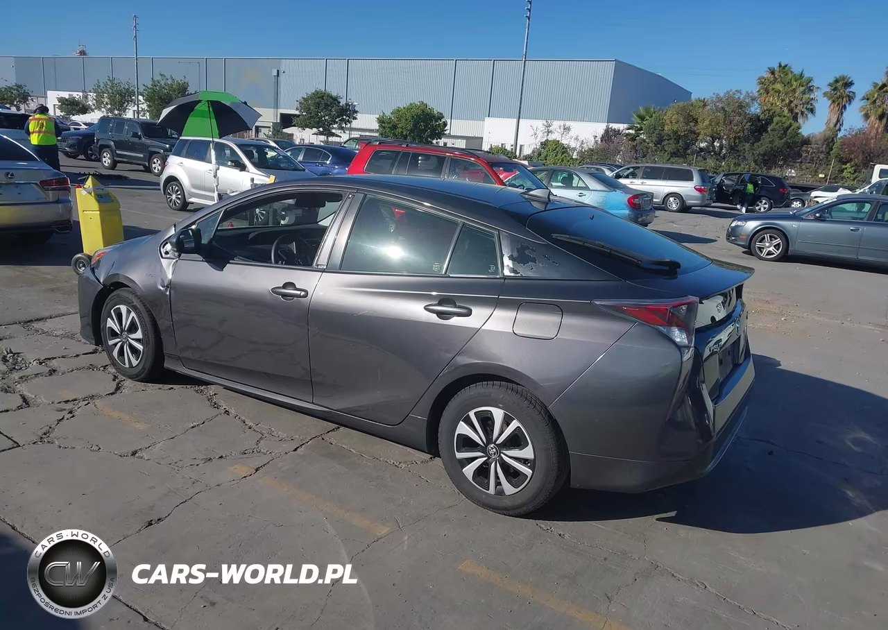 2016 Toyota Prius Two VIN:JTDKBRFU7G3508184 - 3